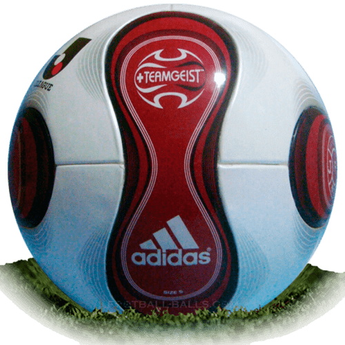 Adidas Teamgeist Red is official match ball of J League 2007